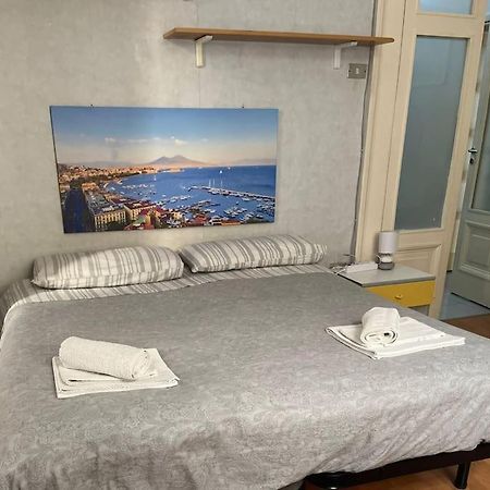 La Casa Di Pepo Apartment เนเปิลส์ ภายนอก รูปภาพ